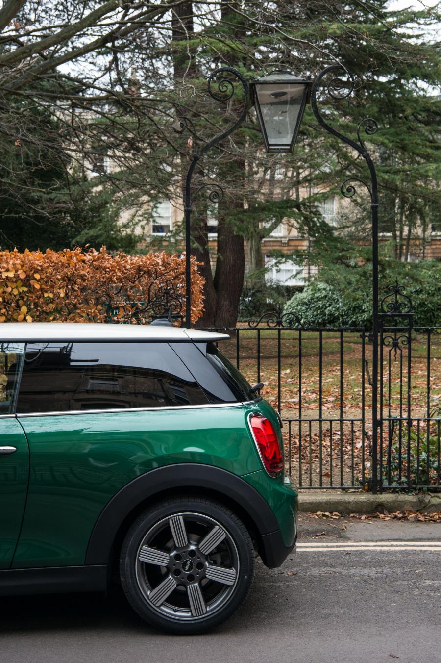 Детали экстерьера Mini Cooper 60 Years Edition (F56) 2019 года  (WW) (фото 82 из 189)